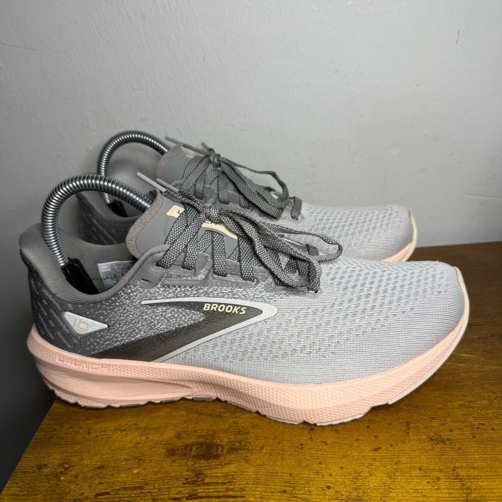 Brooks Launch 10 Running Shoes Women Size 8 Gray Pink 1203981B179